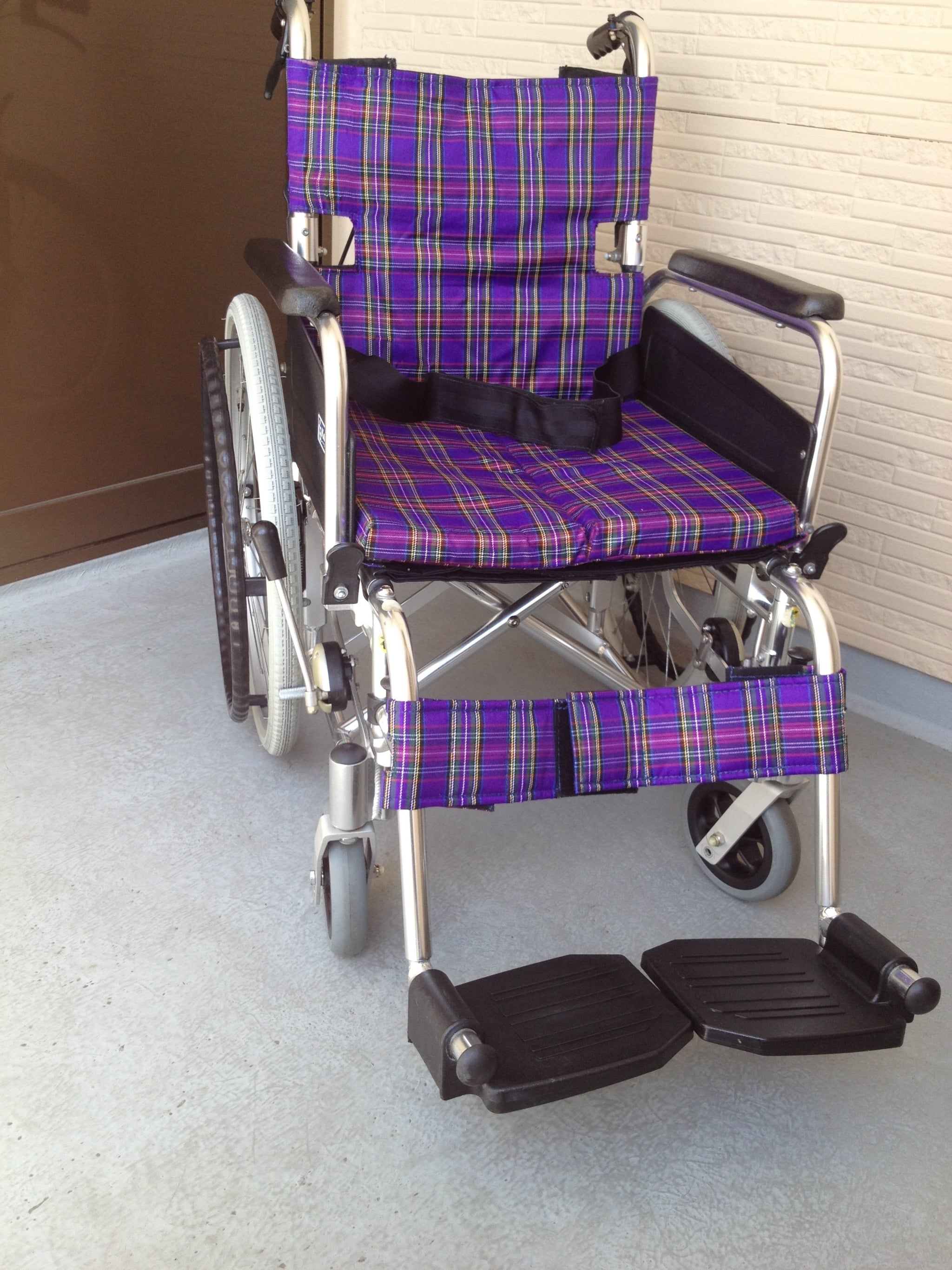 正規取扱店】 カワムラ 車椅子型kA 102 SB-42-r 自助具・リハビリ用品 